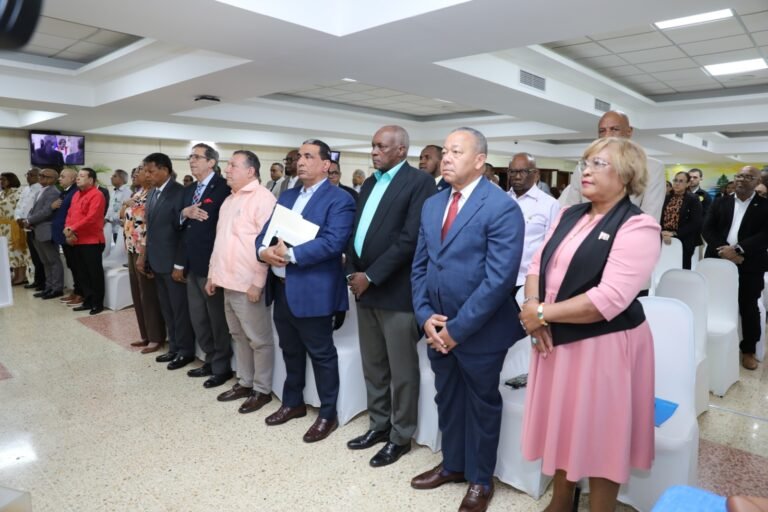 COOPNAMA celebra el día de Duarte con conferencia sobre su vida y trascendencia histórica