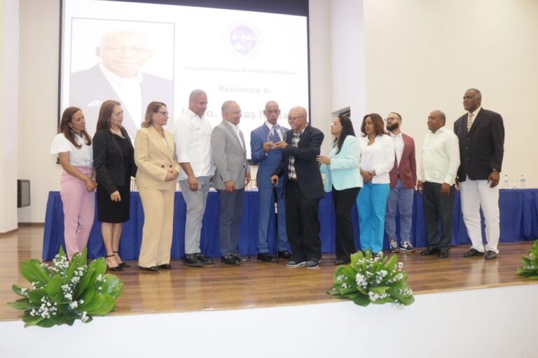 Patronato apoyo UASD Baní honra a miembros, fundadores y reconoce la lucha que hizo posible la Ciudad Universitaria
